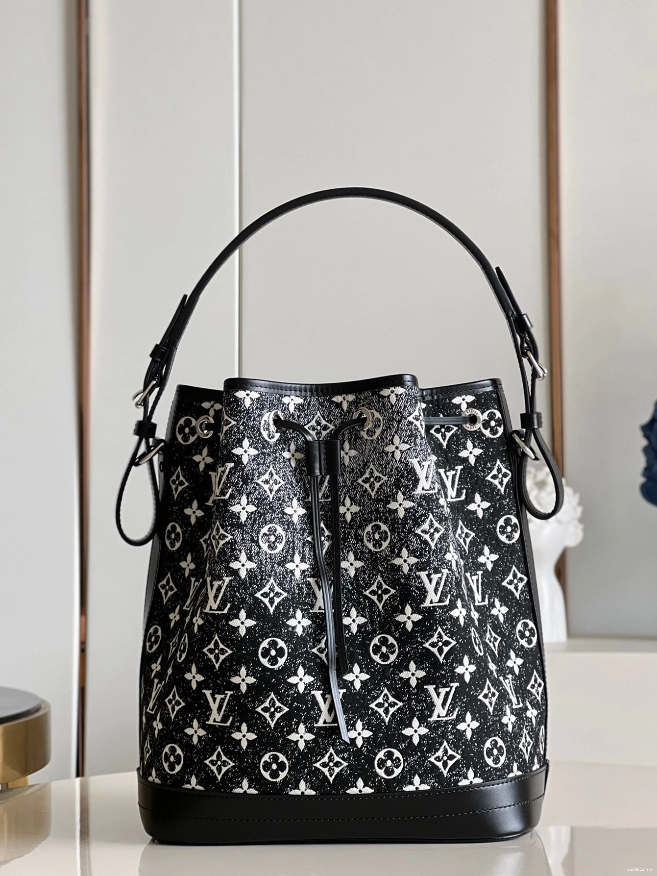 WIS PETIT LOUIS NOÉ VUITTON 1227